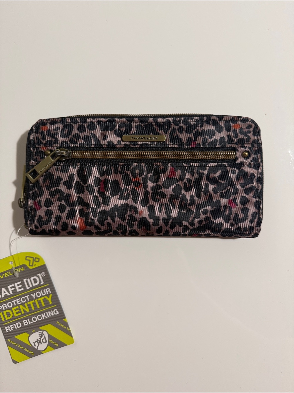 Travelon Zip Wallet RFID Blocking Animal Print New Open Box